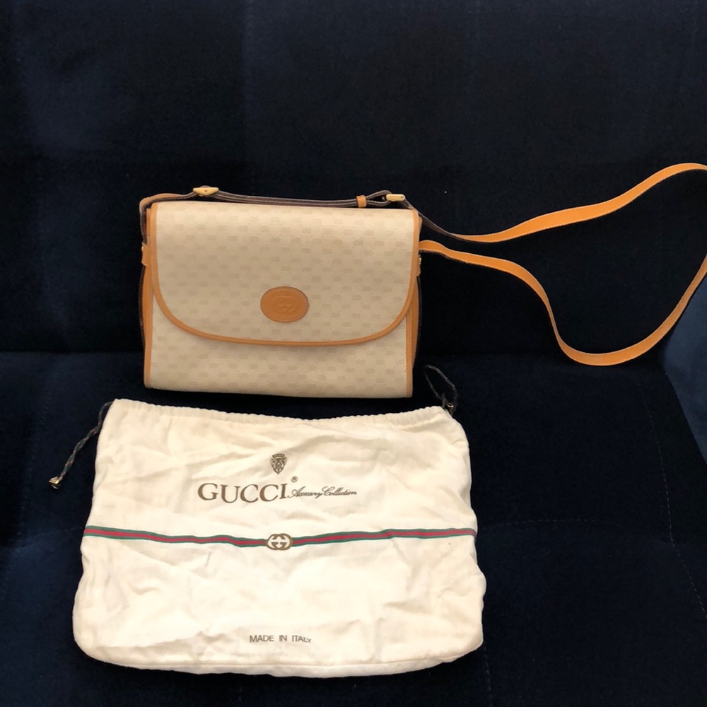 Vintage Gucci Crossbody Bag!